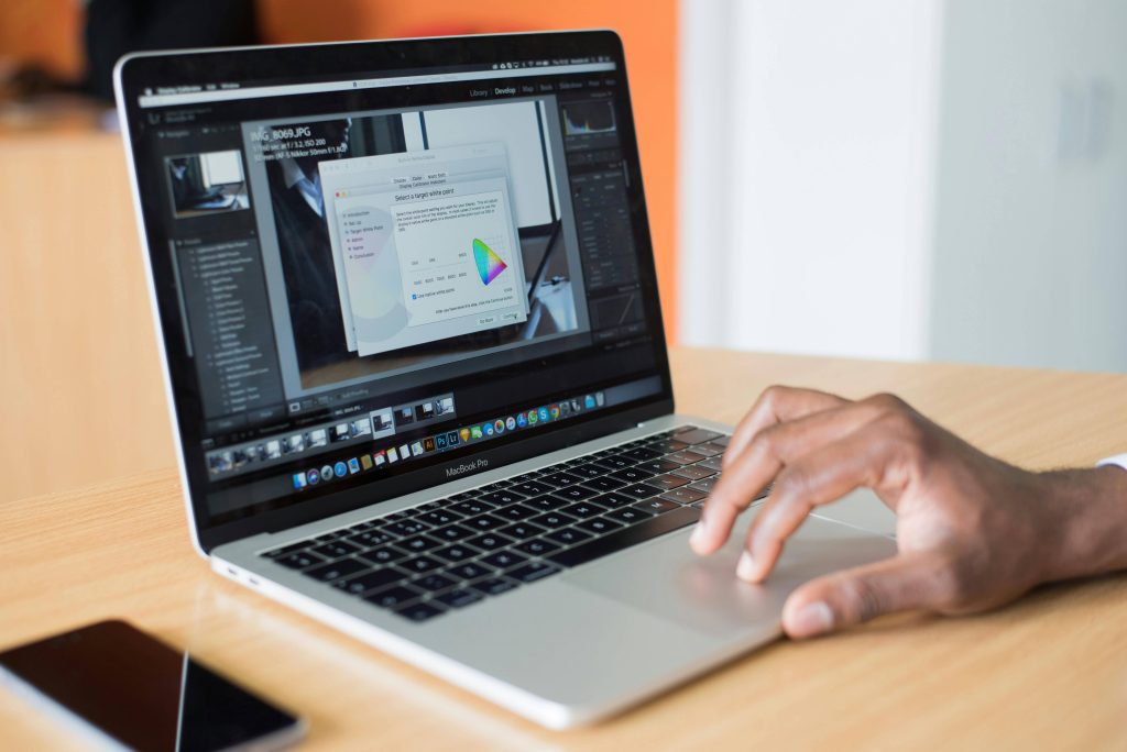 ¿Cómo usar Adobe Photoshop para mejorar la imagen de tu negocio?: Guía para emprendedores 2