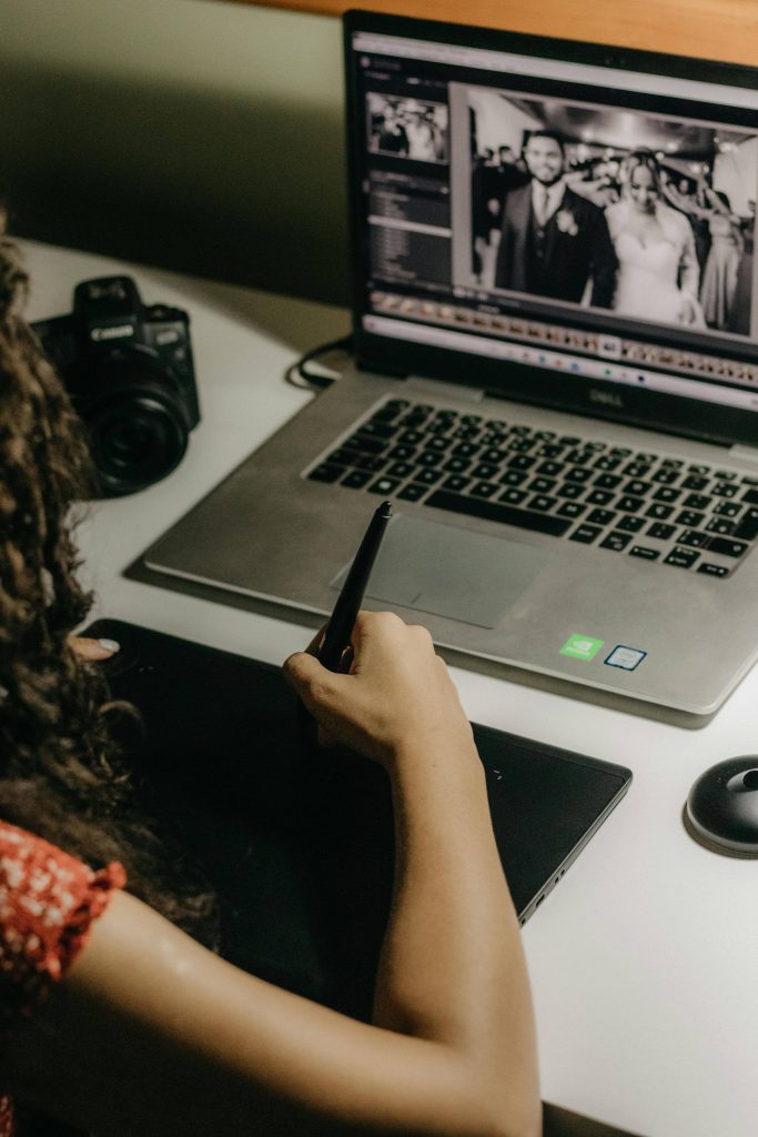 ¿Cómo usar Adobe Photoshop para mejorar la imagen de tu negocio?: Guía para emprendedores 5